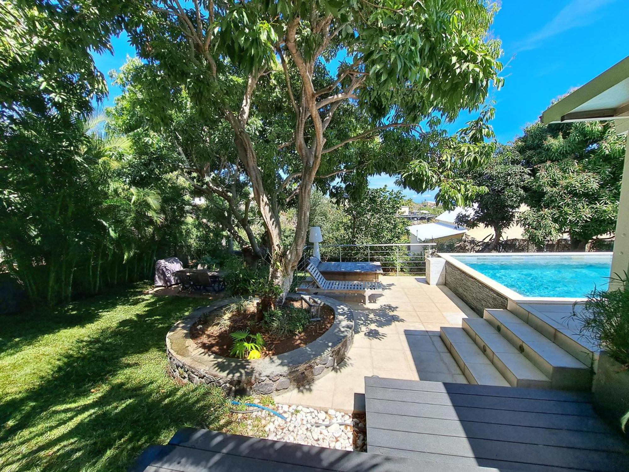 Villa Tropicale - Meuble De Tourisme 4 Etoiles Saint-Gilles-les-Bains Buitenkant foto