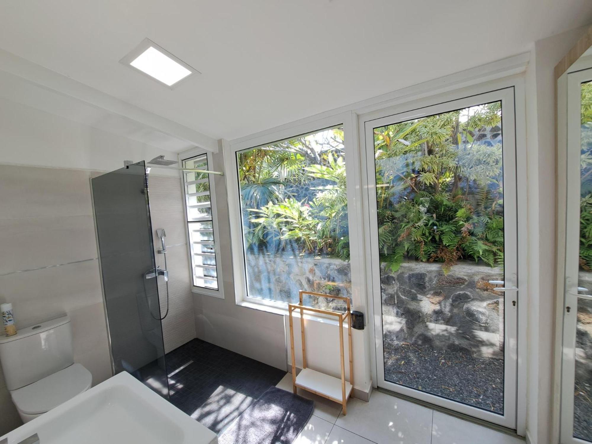 Villa Tropicale - Meuble De Tourisme 4 Etoiles Saint-Gilles-les-Bains Buitenkant foto